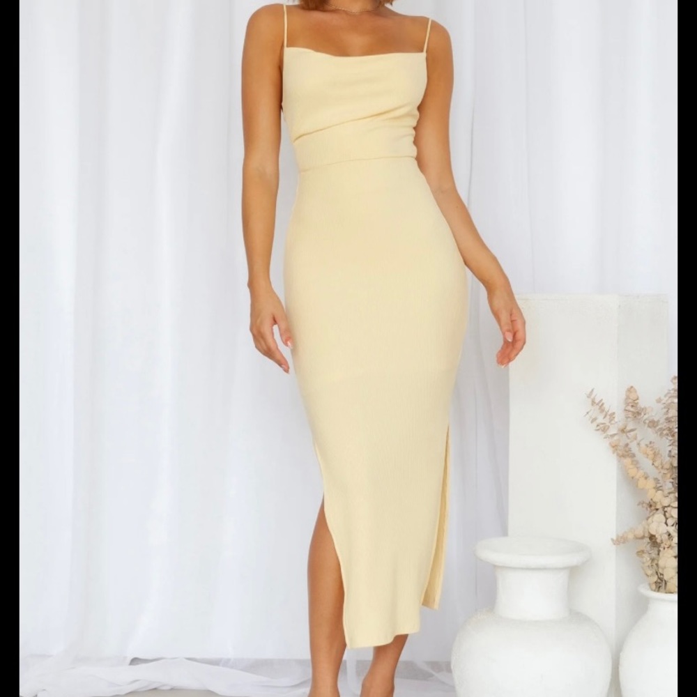 BRAND NEW HELLO MOLLY DRESS
